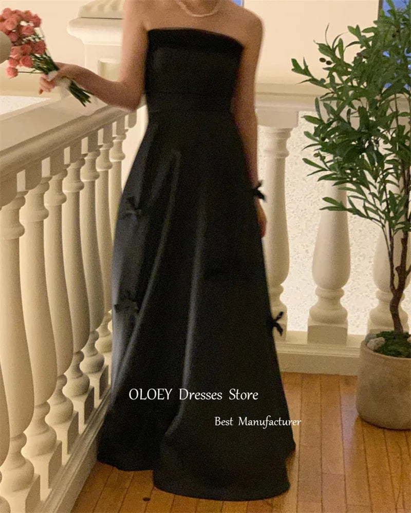 Noir Bowknot Strapless A-Line Gown