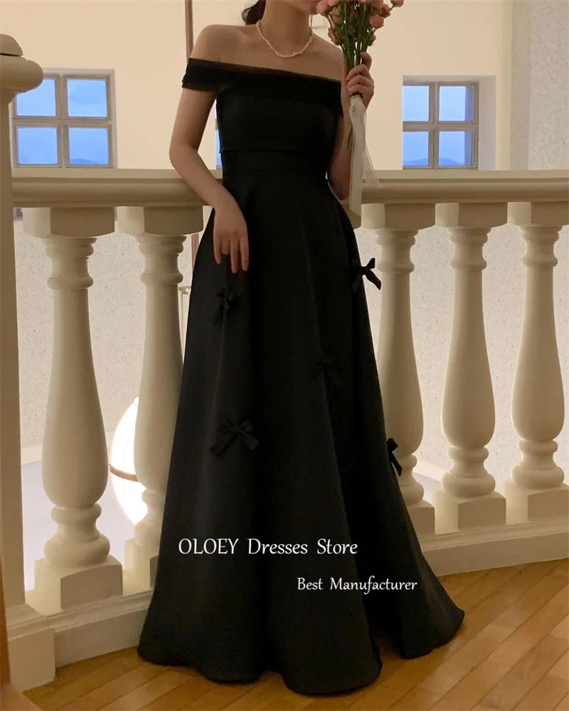 Noir Bowknot Strapless A-Line Gown